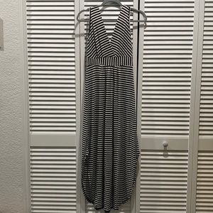 black and white maxi dress